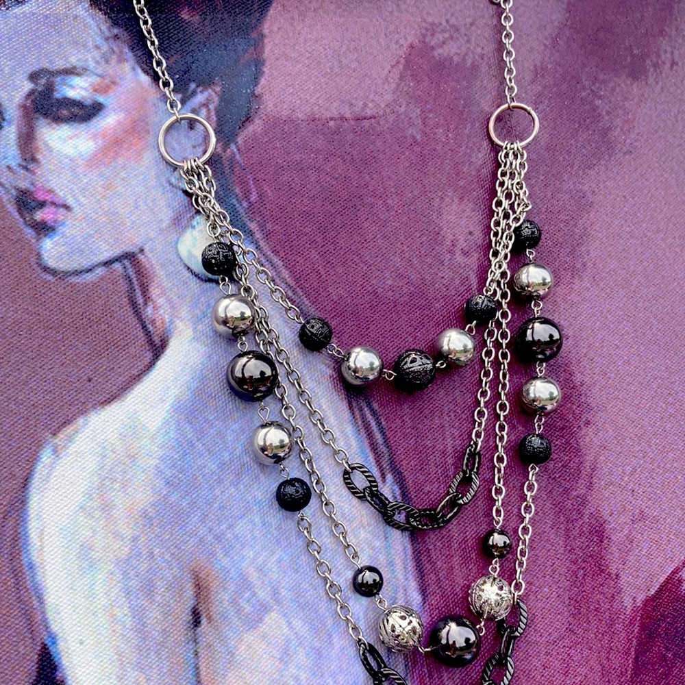 Three strand necklace